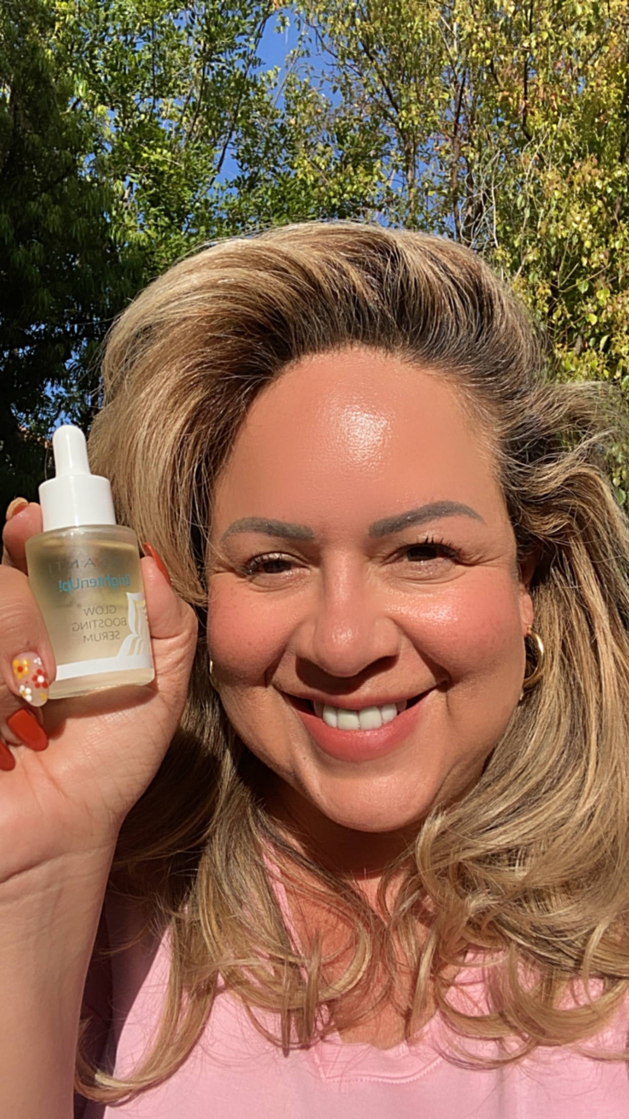 Feel Fresh, Hydrated, and Rejuvenated with Our Glow Boosting Serum